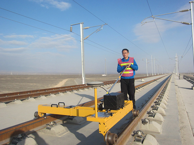 Light GNSS/INS rail deformation measurement scheme